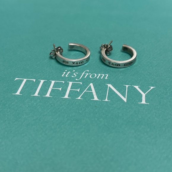 Authentic Tiffany & Co. Small Hoop Earrings - Picture 6 of 6